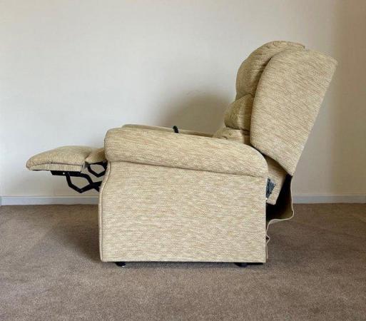 Image 11 of PRIMACARE ELECTRIC RISER RECLINER BROWN BEIGE CHAIR DELIVERY