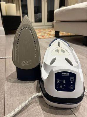 Preview of the first image of Tefal - Steam Generator Iron Blue.