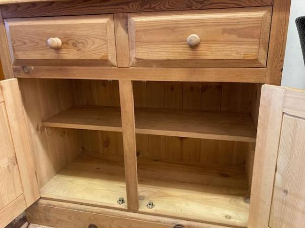 Image 7 of HIGH QUALITY SOLID PINE WELSH DRESSER