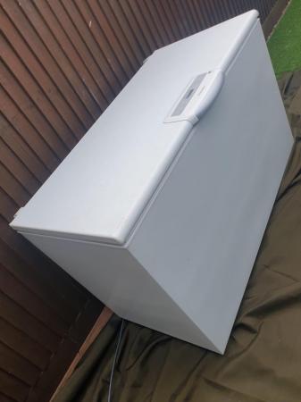 Image 2 of Frost free freezer, excellent and super clean condition. Del