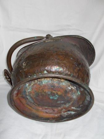 Image 7 of Old copper Sailsbury coal bucket scuttle, nice original pati