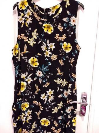 Image 4 of Wallis Black Sleeveless Summer Dress Floral Print Size 14