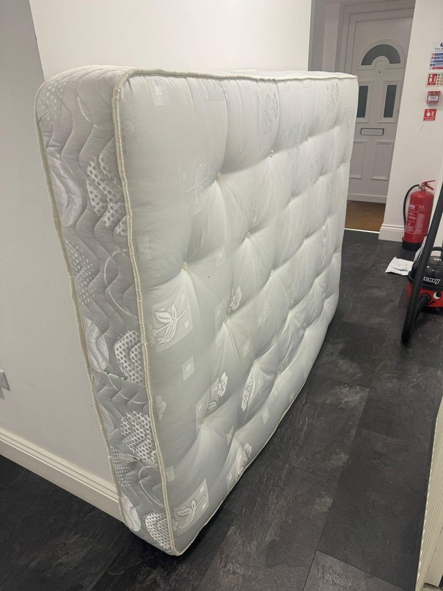 Preview of the first image of Clean double bed mattress.