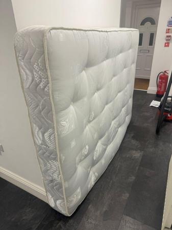 Image 1 of Clean double bed mattress