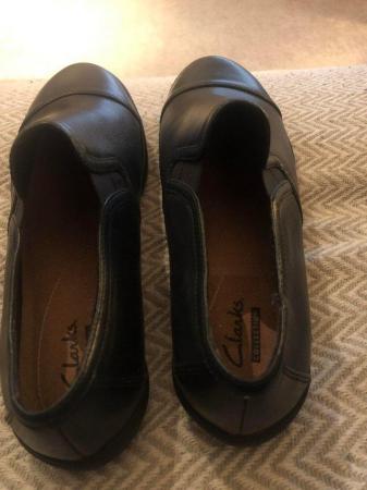 Image 1 of Ladies Clarke Navy Shoes size 5D