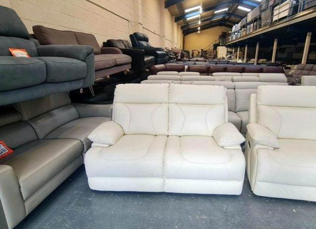 Image 8 of La-z-boy Raleigh ivory leather 3+2 seater sofas