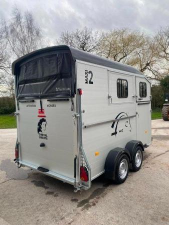 Image 3 of Cheval Liberte Maxi 2 With Tack Room Ramp/Barn Door & Spare