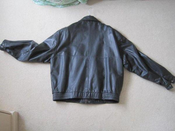 Image 3 of Gents Black Leather Jacket Size Extra Large