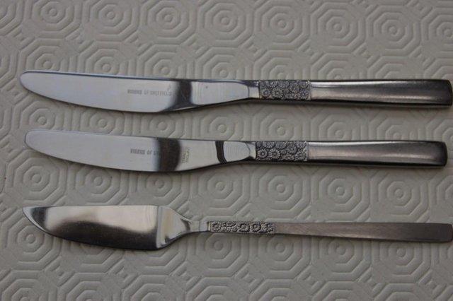 Image 2 of Viners 'Love Story' Stainless Cutlery, Very Good Condition