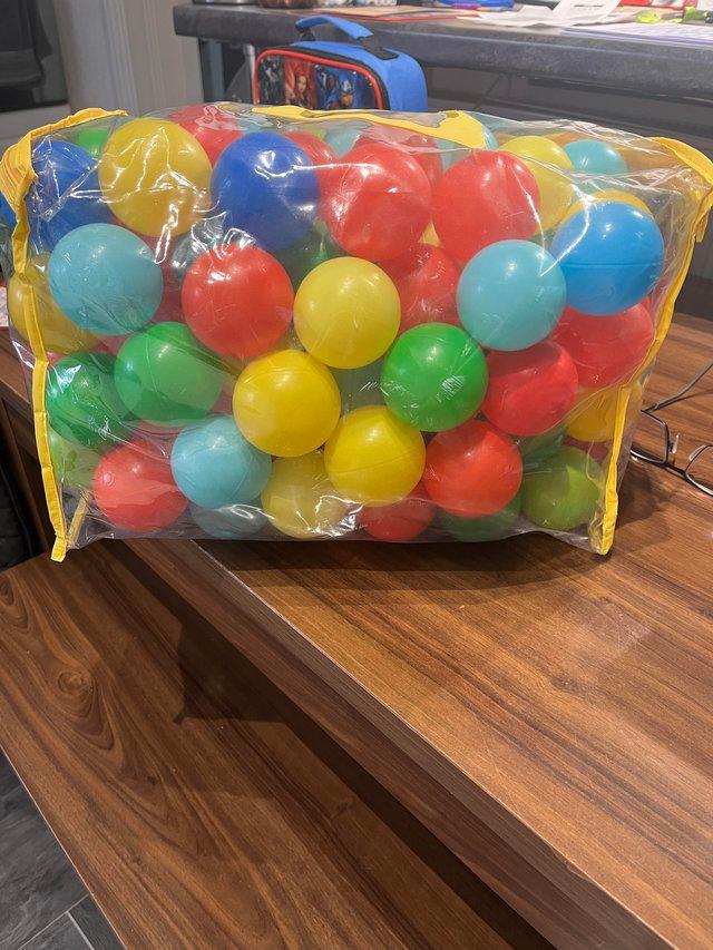 Preview of the first image of Soft play balls for ball pit ect.