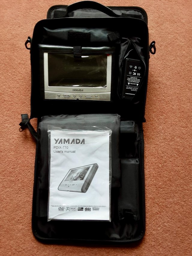 Preview of the first image of Yamada Classic PDiX-770 Portable Screen..