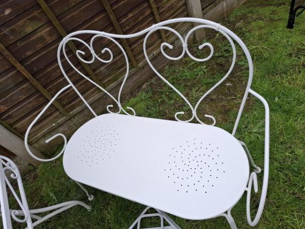 Image 2 of Garden table and 2x chairs and bench