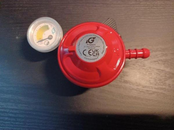 Image 2 of 27mm Clip On Patio Gas Regulator With Pressure Gauge
