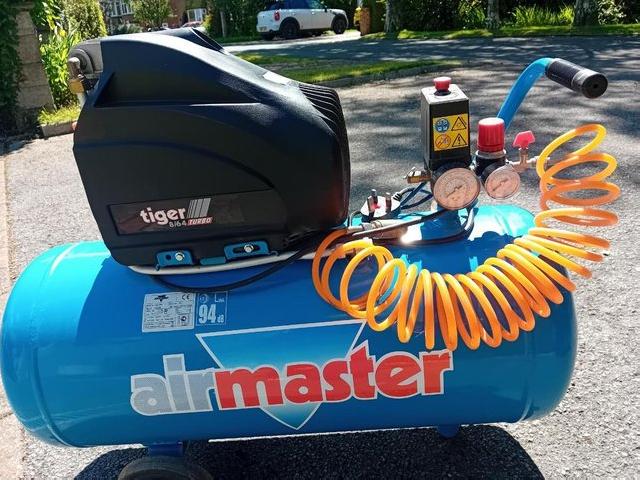 Preview of the first image of AIRMASTER Tiger Compressor  8/64Turbo with accessories.