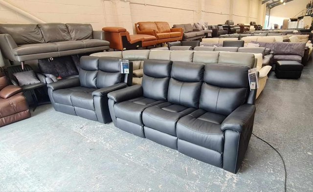 Image 10 of La-z-boy Daytona black leather electric 3+2 seater sofas