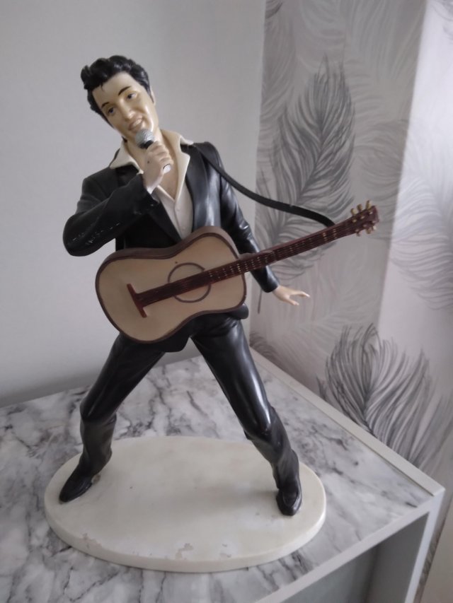 Preview of the first image of Statues memorabilia 50's.