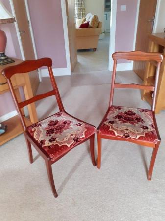 Image 2 of Six traditional mahogany dinning chairs