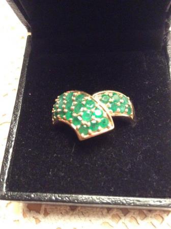 Image 3 of Large ladies 9c gold emerald ring.