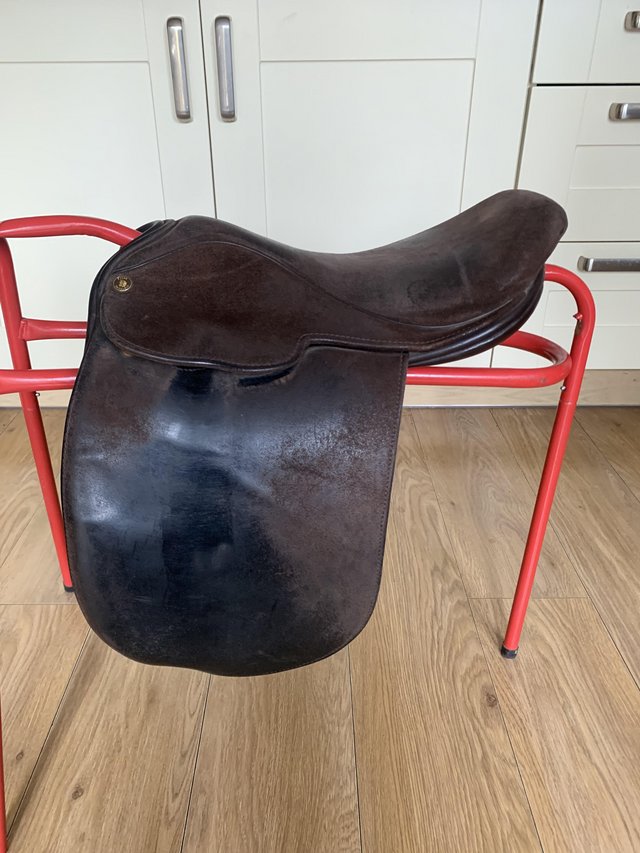 Preview of the first image of Beautiful 16” wide fylde Hayden saddle for sale.