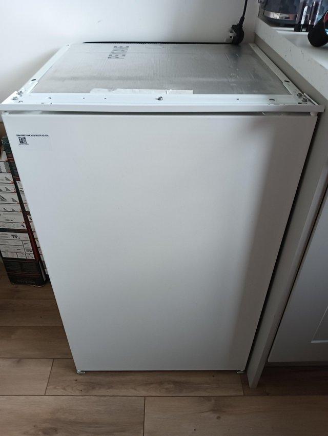 Preview of the first image of Fridge - Integrated Brand New.