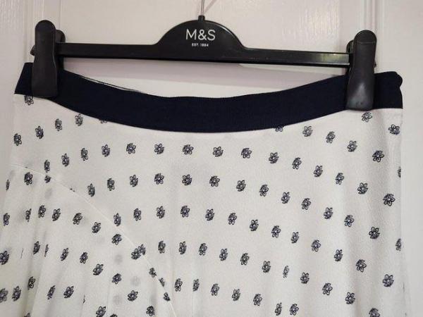 Image 12 of New with tags Marks and Spencer Soft White Skirt Size 12 Reg