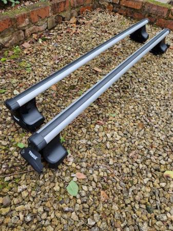 Image 3 of Lockable Thule Roof Bars with key