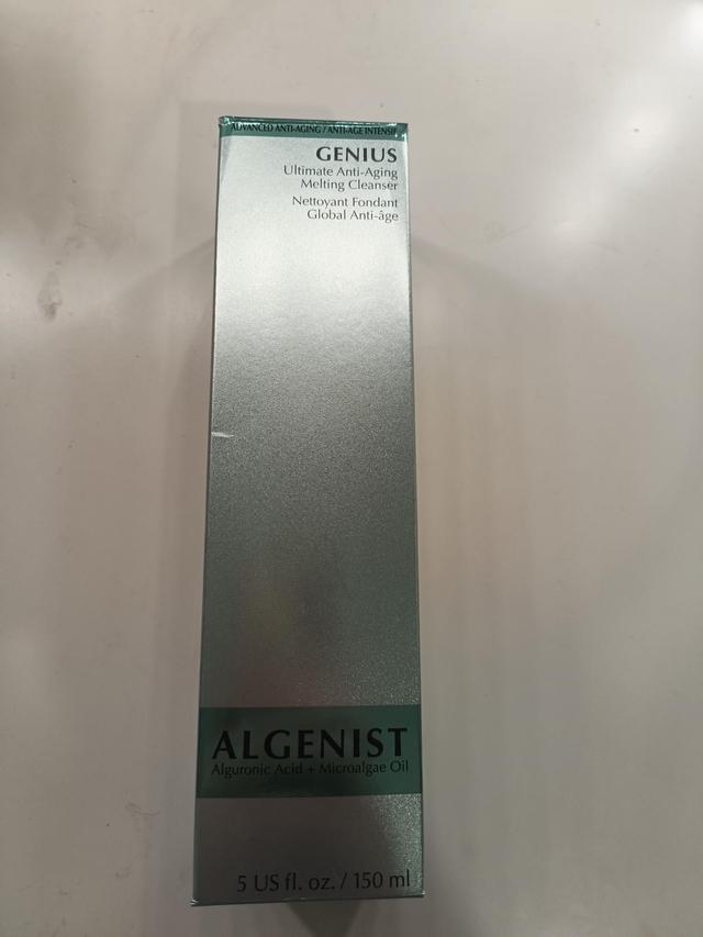 Preview of the first image of Algenist genius ultimate anti-aging melting cleanser 150ml.