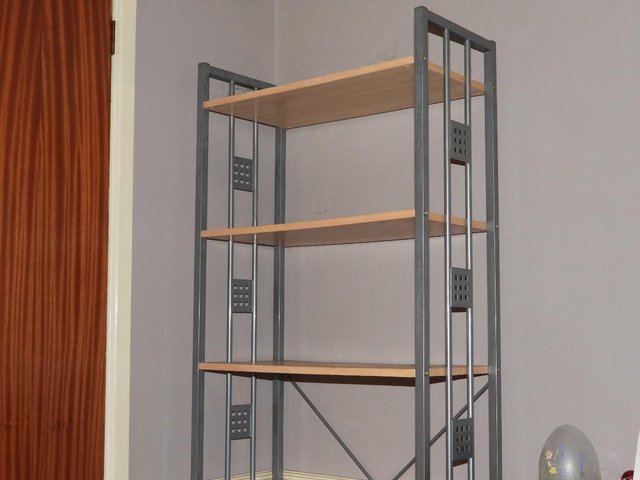Tall shelf with 6 platforms — photo 2 of 2