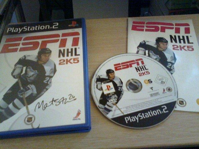 Preview of the first image of ESPN NHL 2005 (Sony PlayStation 2, 2004).