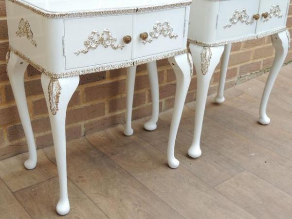 Image 4 of Pair of Queen Anne Glossy Bedside Tables (UK Delivery)