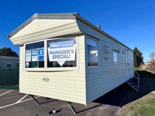Image 2 of Cheap caravan for sale on 4 star coastal park in Essex