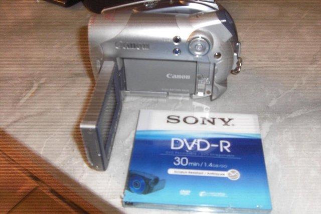 Image 2 of cannon dvd camcorder with charger