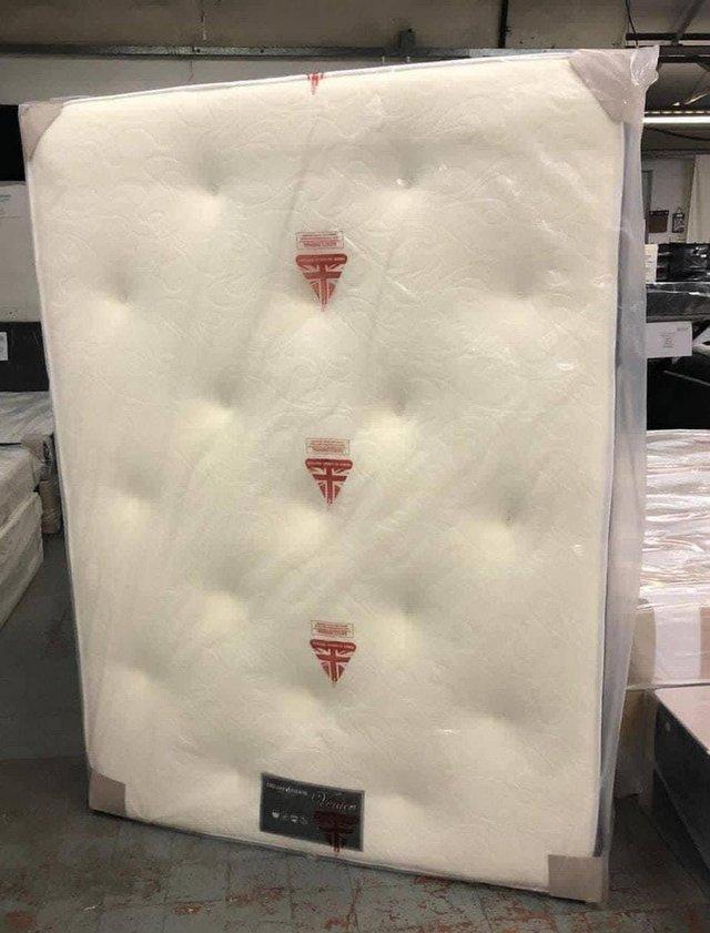 Preview of the first image of SUPER KING VENICE DUAL SEASON MATTRESS.