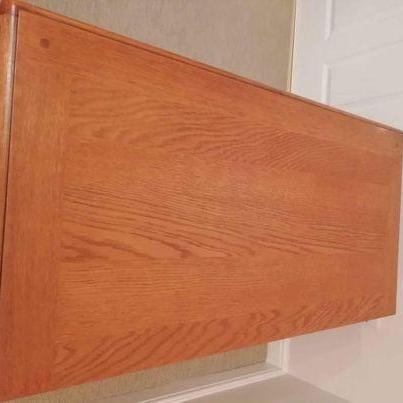 Image 2 of Immaculate Solid Oak TV or Games Storage Cabinet Cupboard