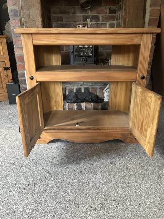 Image 2 of Oak corner TV stand - collection only