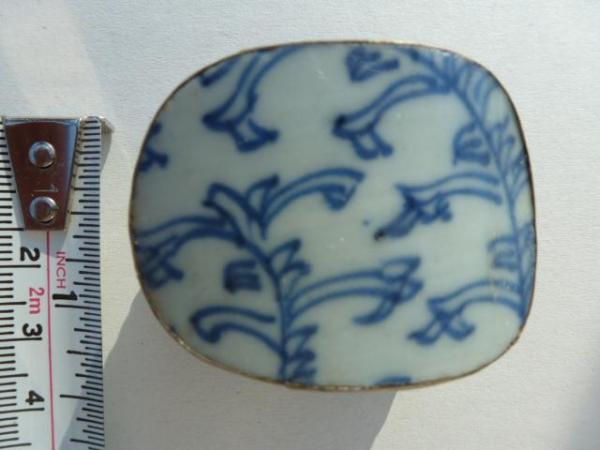 Image 2 of Attractive old asiatic snuff box for sale