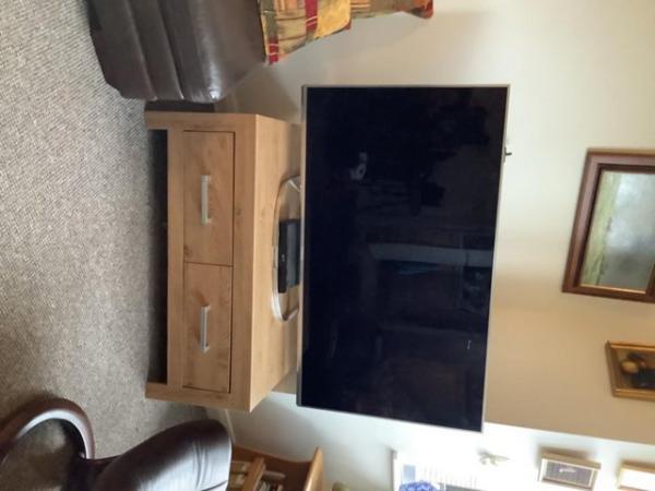 Image 2 of Lovely neat tv. Stand vgc low price really excellent price