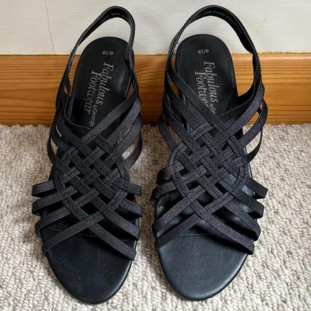 Image 2 of AS-NEW women's flat black elasticated sandals. Size 6/39.