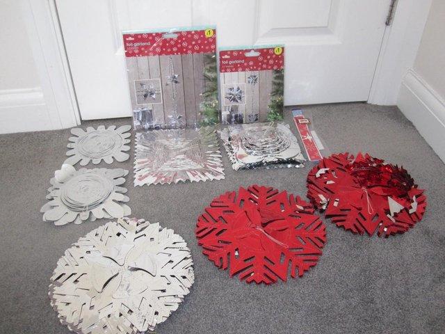 Preview of the first image of Christmas foil garlands and paper chains.