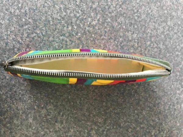 Image 2 of Makeup bag – with modern colourful stripes