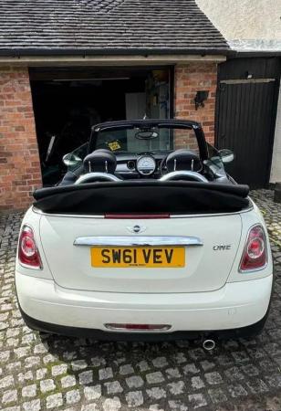 Image 2 of Mini one convertible 2011