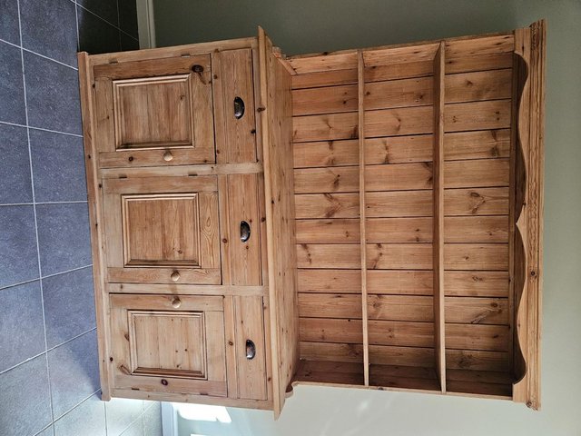 Preview of the first image of Pine Dresser excellent condition.