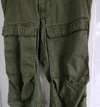 Image 2 of Ex-Forces Green Cargo Trousers.  Waist 30" to 36".