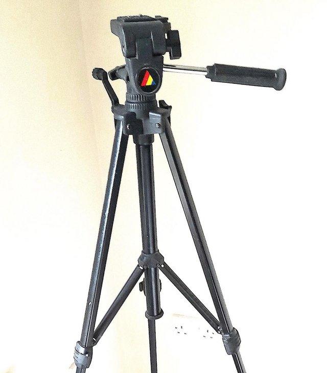 Preview of the first image of PRISMA TRIPOD 135 cm tall - for CAMERAS, SCOPES etc etc.