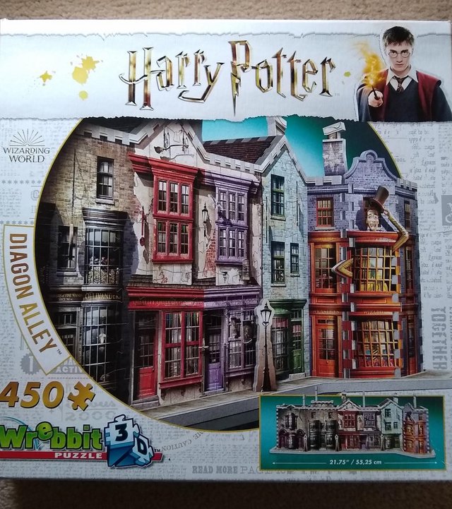 Preview of the first image of Harry Potter Diagon Alley 3D puzzle.