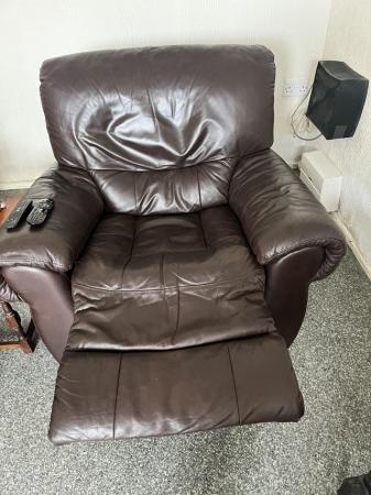 Image 3 of Real leather 3 seater recliner and recliner chair