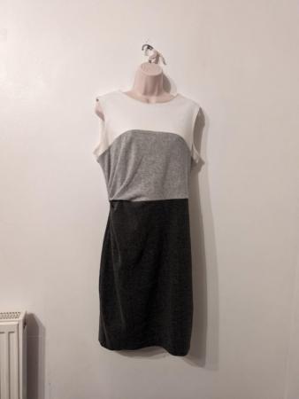 Image 1 of Phase Eight Grey/white Colour Block Dress Size 14