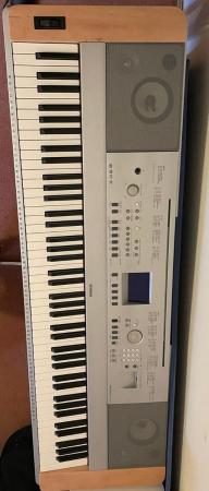Image 1 of Yamaha DGX-640 rosewood portable grand piano keyboard