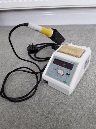 Image 1 of EAGLESOLDERING STATION 48W Temperature controlled