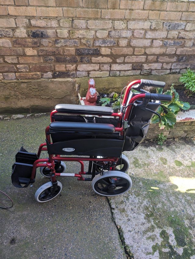 Preview of the first image of Wheelchair Z-tec 600-601 Transit Red, manual folding.